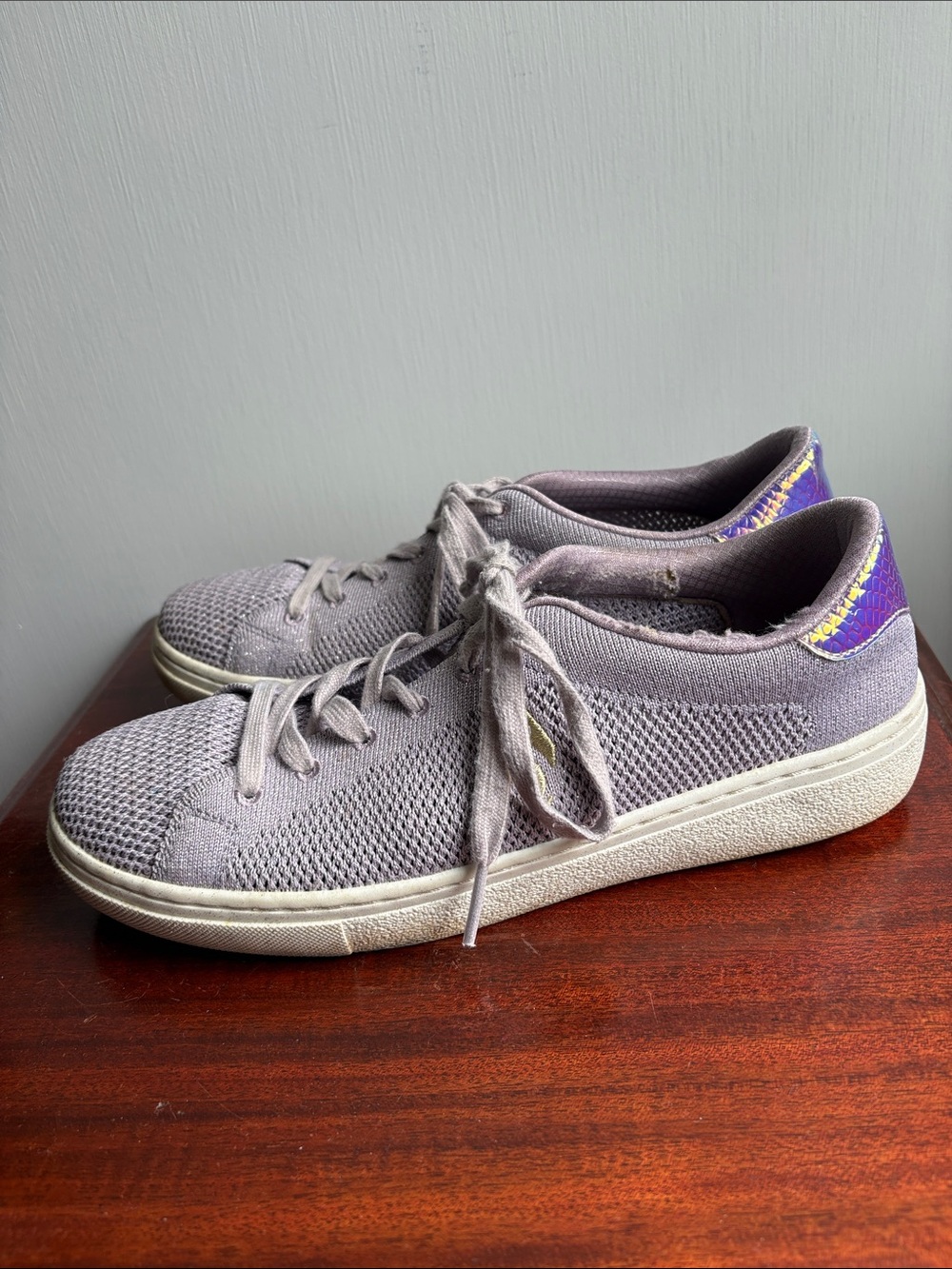 Skechers Women's Light Lilac subtle shimmer Knit casual Sneakers Goldie Trainers